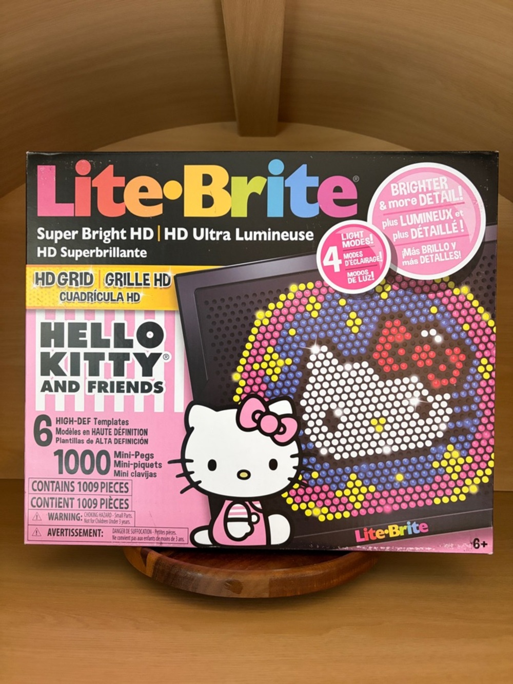 NIB•Hello Kitty Ed. Lite Brite Super Bright HD 6 Templates & 1000 Mini Pegs